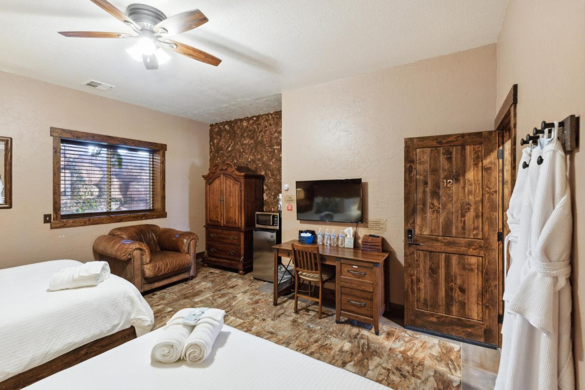Zion Cliff Lodge Hildale Room photo